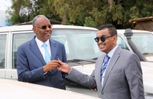 Sawiro;-Madaxtooyada KGS Oo Gaadiid Howlaha Adeegyada Lagu Fududeynayo Ku Wareejisay ilaa 5 wasaaradood