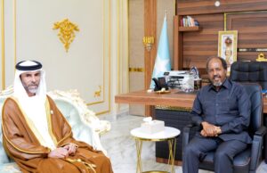 MW JFS Xasan Sheekh & Safiirka Imaaraatka ee Soomaaliya oo kawada hadlay Xiriirka labada Dal & Amniga