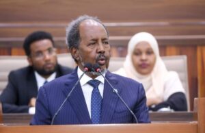 Madaxweyne Xasan Sheekh “Waxaan mar kale ku celinayaa in uusan jirin wax wada hadal ah oo na dhex yaalla annaga iyo Khawaarijta”
