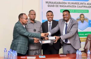 Munaasabad uu Xilka kula wareegayey Agaasimaha cusub ee Wasaaradda Caafimadka Koonfur Galbeed Oo Magaalada Baydhabo Lagu Qabtay.