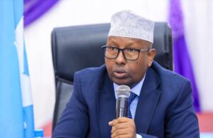 Wasiir Fiqi “Dowladda Soomaaliya dulqaadkeeda ku saabsan Safiir iska caaytama ama waxa uu doonno iska sameysto wuu soo yaraaday”