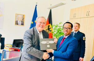 Agaasimaha guud ee Hay’adda Socdaalka & Jinsiyadda Soomaaliya oo la kulmay Taliyaha Booliiska Jarmalka