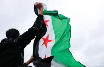 Maamulka cusub ee Suuriya oo digniin u diray Iran