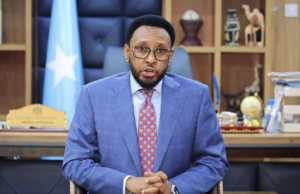 Wasiirka Maaliyadda XFS “Soomaaliya muddo sanad ah ma qaadan Dayn”