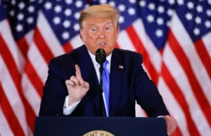 TRUMP oo ku dhowaaqay in uu awood Milliteri u adeegsanayo saddex dal.