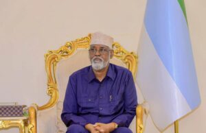 Muxuu la xiriira safarka Madaxweyne Axmed Madoobe ee Kenya?