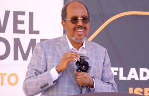 Madaxweyne Xasan Sheikh oo kulan wadatashi iskugu yeeray mucaaradka soomaliya.