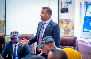 Sawiro;-Kulanka Ansixinta Habraaca Xalinta khilaafaadka Dhulalka Oo lagu qabtey Baydhabo