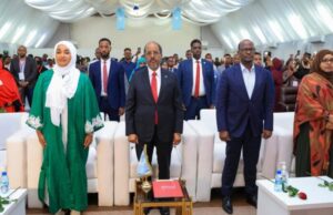 Madaxweyne Xasan Sheekh oo soo xiray Shirweynaha Qaran ee xuquuqul insaanka.