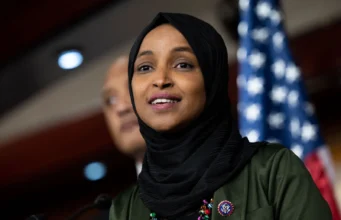 Ilhan Omar oo si rasmi ah ugu dhawaaqday Go,aankeda doorashada soo aadan,