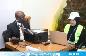 Magaalada Muqdisho oo saakay ka bilaabatay diiwaangelinta Codbixiyaasha Doorashada qof iyo codka ah.