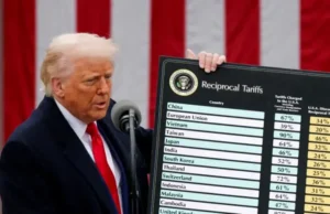 Maxkamadda racfaanka Mareykanka oo hakisay go’aankii lagu laalay canshuurihii Trump