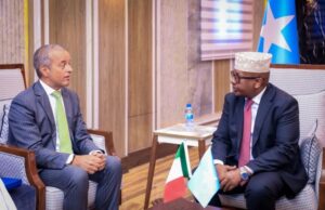 Muxuu Wasiirka Gaashaandhigga Soomaaliya kala hadlay Safiirka Dalka Talyaaniga.?