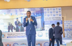 Ra’iisul Wasaare Xamsa oo dhalinyarada ugu baaqay in ay qayb ka noqdaan difaaca dalka.