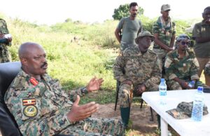 Taliyaha Ciidanka Lugta Uganda oo tagey furimaha hore ee dagaalka AS