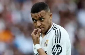 Mbappe Oo Fariin U Diray PSG Kadib Guushii Champions League.