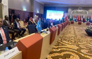 Wafdi ka socda DFS oo shir uga qaybgalaya Algeria.