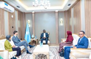 Soomaaliya iyo UK oo ka wada hadlay Doorashada qof iyo codka ah