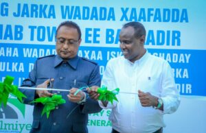 Sawiro;-Duqa Muqdisho oo xarrig jaray Waddooyin laami la saaray oo ku yaalla Degmada Hodan
