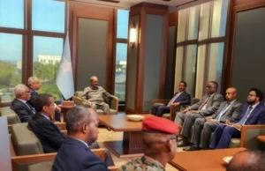 Maxeey ka Wada hadlen Madaxweyne Xasan iyo Wasiirka Arimaha Dibadda Jabuuti.