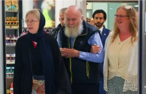 Lammaanihii ay Taliban sii daayeen oo gaaray Dalka UK.