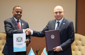 Soomaaliya iyo Azerbaijan oo wada saxiixday heshiis is afgarad ah.