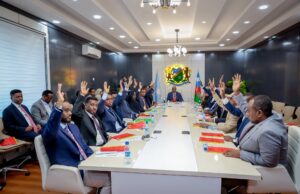 Shirka Golaha Wasiirrada Koonfur Galbeed ayaa maanta looga hadlay arrimo dhowr ah oo la xiriira horumarinta adeegyada bulshada, xaqiijinta amniga deegaanada.