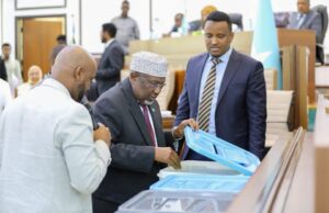 Soomaaliya oo markii ugu horreysay 9 xubnood ku yeelatay baarlamaanka bulshada bariga Afrika