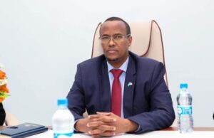 MW Hirshabeelle oo xilka ka qaaday Guddoomiyihii Gobolka Hiiraan