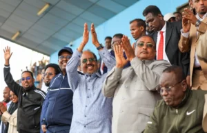 Madaxweyne Xasan Sheekh oo ka qeybgalay ciyaarta kama danbeysta ah ee Koobka Degmooyinka Gobalka Banaadir.