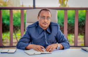 Maxaa ka jira in Shaqaalaha Gobolka Banaadir lagu qasbo in ay iska diiwaangeliyaan Ururro Siyaasadeed?