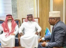 Safiirka Sacuudiga ee Soomaaliya, oo Maanta Booqday Wasaarada Gaashaandhiga Soomaaliya.