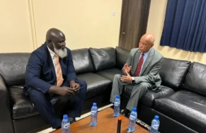 Wakiilka Gaarka ah ee Midowga Afrika oo Muqdisho kula kulmay La Taliyaha Amniga Qaranka.