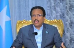 Madaxweynihii hore ee Soomaaliya Farmaajo oo ka degay Muqdisho