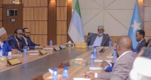 Golaha Wasiirrada Jubbaland oo ka shiray Labo qodob oo Deegaanka ku soo Korodhay.