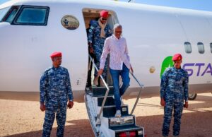 Sawiro;-Madaxweyne Laftagareen ayaa Gaaray Degmada Diinsoor ee Gobolka Baay.