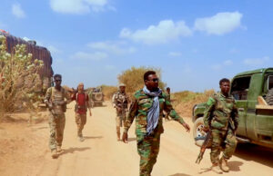 Ciidamada huwanta oo Fasaxay gaadiid ku xayirnaa inta u dhexeysa Yaaqbariweyne iyo Leego.