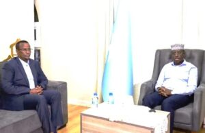 Kulamo siyaasadeed oo dhexmaray Guudlaawe, Farmaajo iyo Sheekh Shariif.