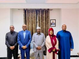 Gudoomiye Aadan madoobe iyo xildhibaano kale oo isku raacay in markale Lafta gareen loo dhiso MW Koofur galbeed.