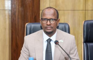 Wasiirka Batroolka iyo Khayraadka Macdanta oo sheegay in Sanadkan labilaabayo qodista ceelasha shidaalka badda.