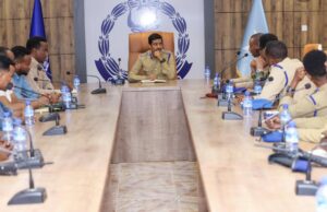 Taliyaha Ciidanka Boliiska Soomaaliyeed oo Shir Gudoomiyay Kulanka Amniga Booliska Caasimada.