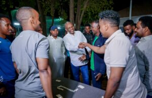 Sawiro;-Madaxweynaha Koonfur Galbeed oo booqday Xarunta Dhalinyarada Baydhabo.