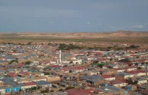 Wafuud badan oo ku qulqulaya Laascaanood iyo RW Xamsa oo tagaya.