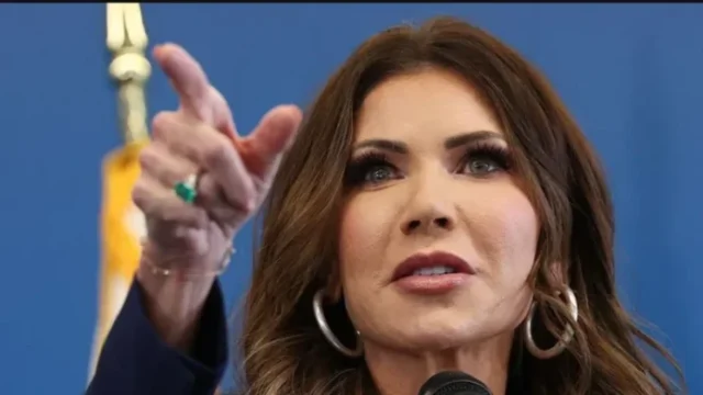 f9c4e15d-fc0d-4ee8-8373-67ecc1cba9fd.png-696x392