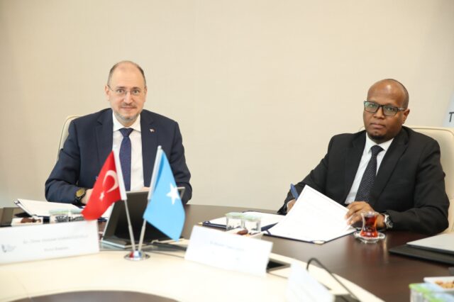 Soomaaliya-iyo-Turkiga-Isgaarsiinta-qaranka