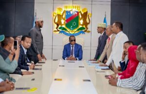 Sawiro;-Guddoomiyaha Baarlamaanka Koonfur Galbeed oo ka qeybgalay dhaarinta Wasiirrada cusub