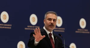 Turkiga oo isku dayaya inuu xalliyo dagaalka Iiraan iyo Mareykanka oo kaashanaya ISL