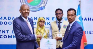 Lafta gareen oo la guddoonsiiyay shahaadada Musharaximada ee MW KGS.