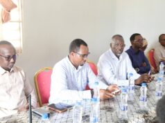 Sawiro;-Wafdi Dowladda Federaalka ah oo Xudur kulan kula qaatay maamulka, saraakiisha ciidamada iyo hoggaanka Maamulka Bakool