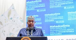 Gudoomiye Aadan Madoobe “Xildhibaannadii la ganaaxay imaada ayaan leenahay oo wuu dhammaaday Ganaaxiina”